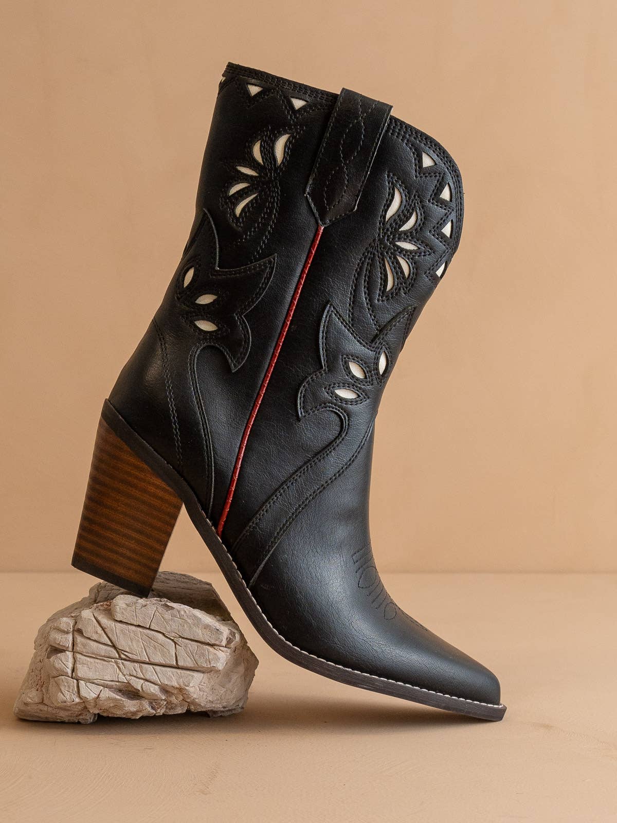 Oasis Society The Sorrel | Black Paneled Western Bootie