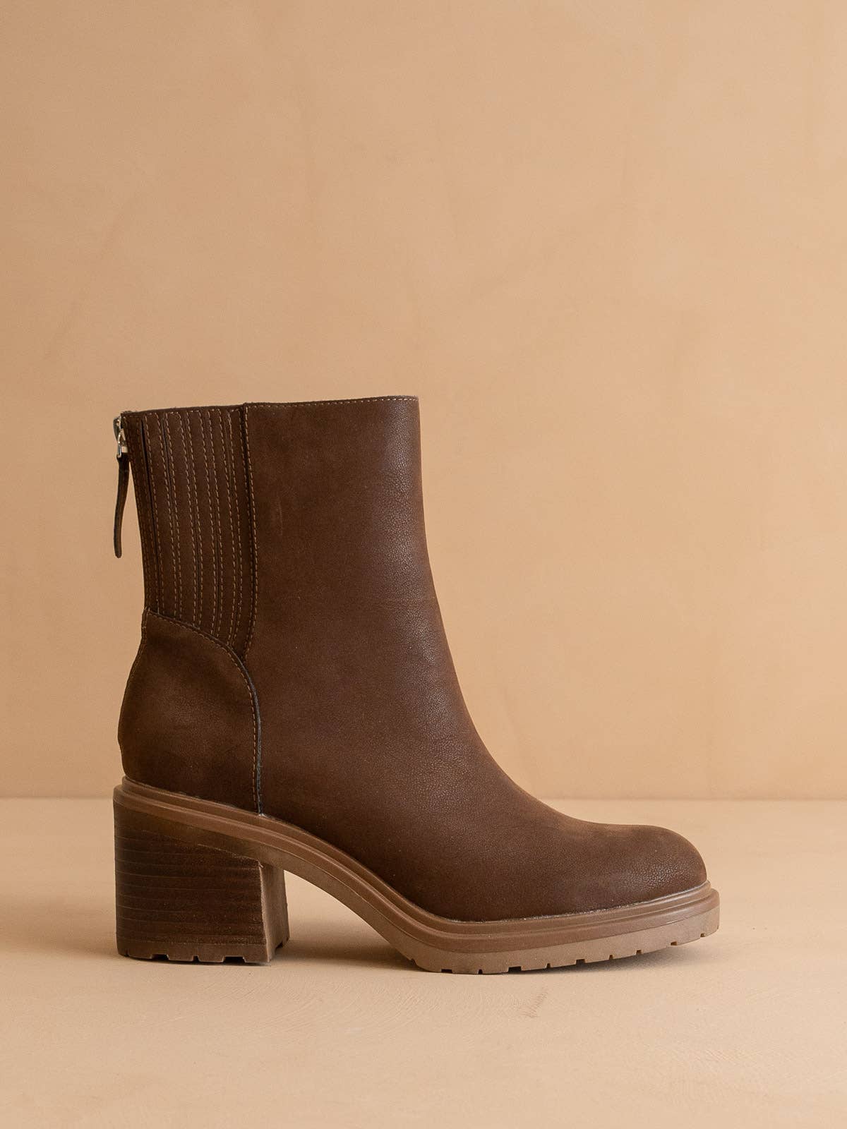 Oasis Society The Megan | Coffee Lug Chelsea Bootie