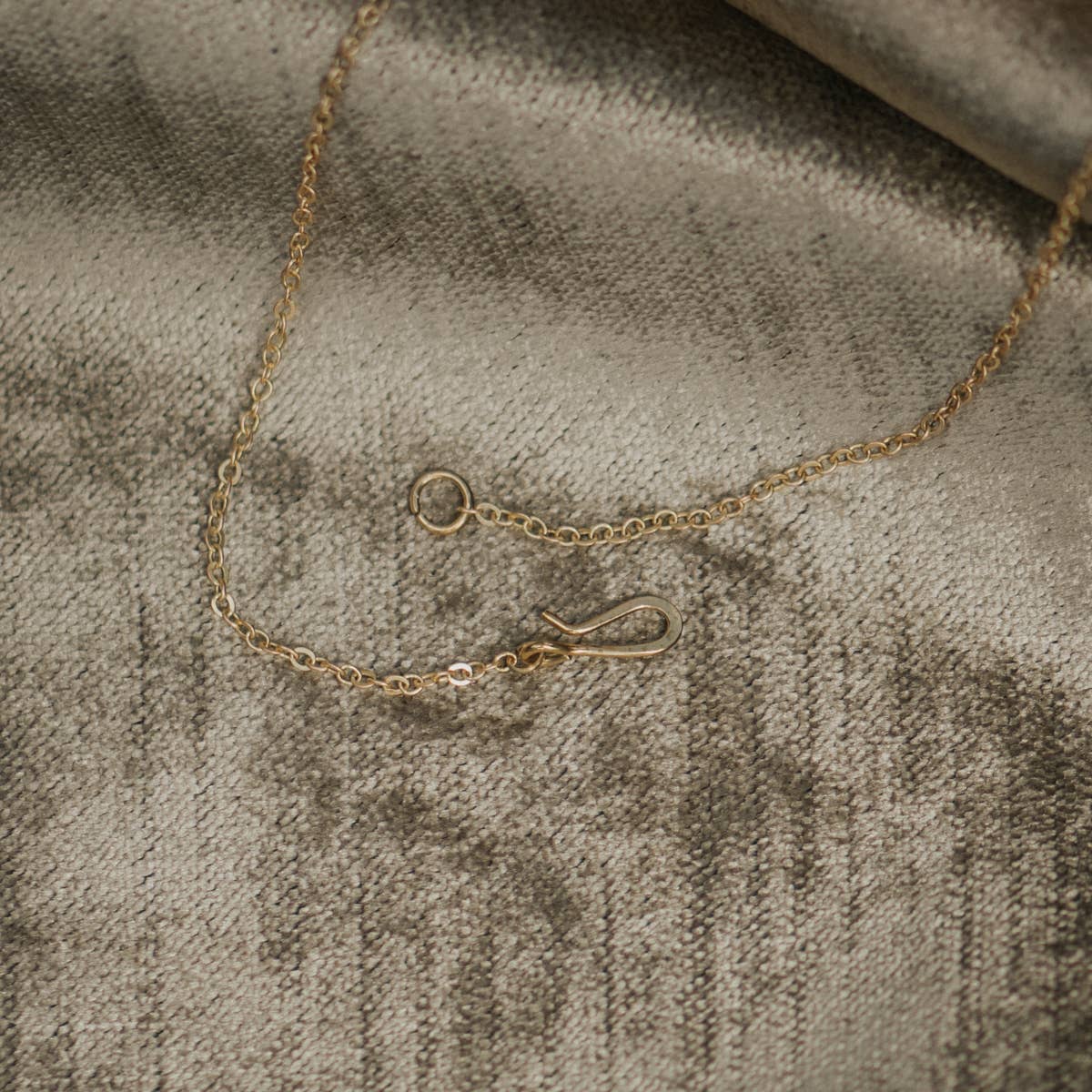 Commonform Delta Necklace