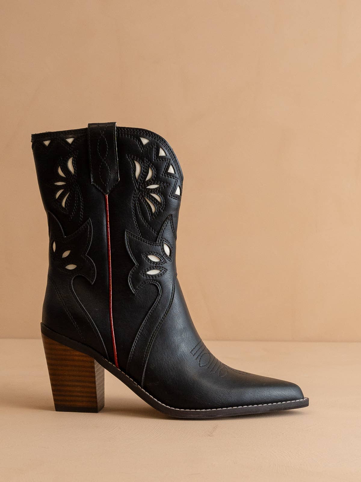 Oasis Society The Sorrel | Black Paneled Western Bootie